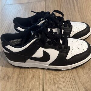Nike Panda dunks